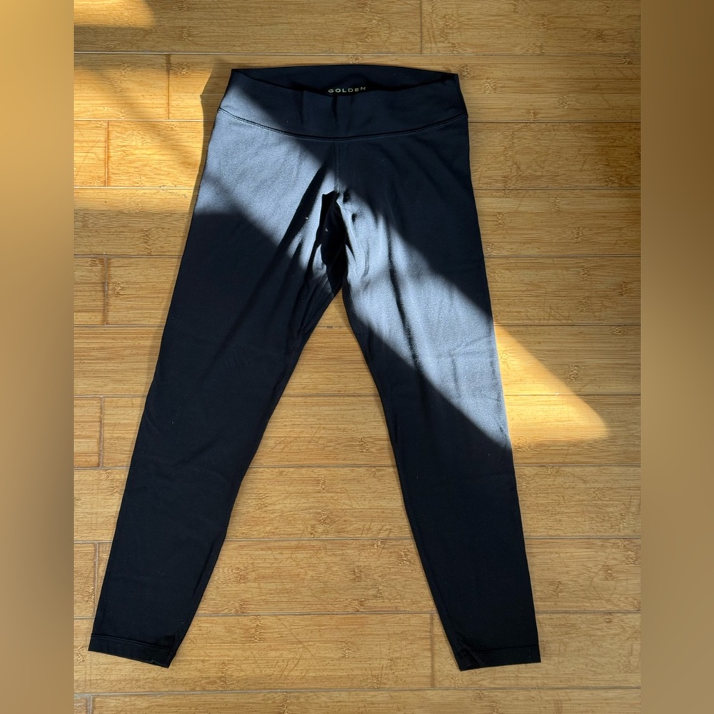 Aritzia (Golden) Cheeky Low Rise Leggings